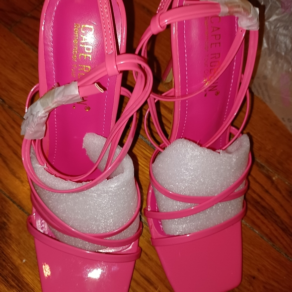 Cape Robbin Minnie Faux Patent Leather Strappy Stiletto Heels | 8 | Hot Pink 💖 - Picture 8 of 12